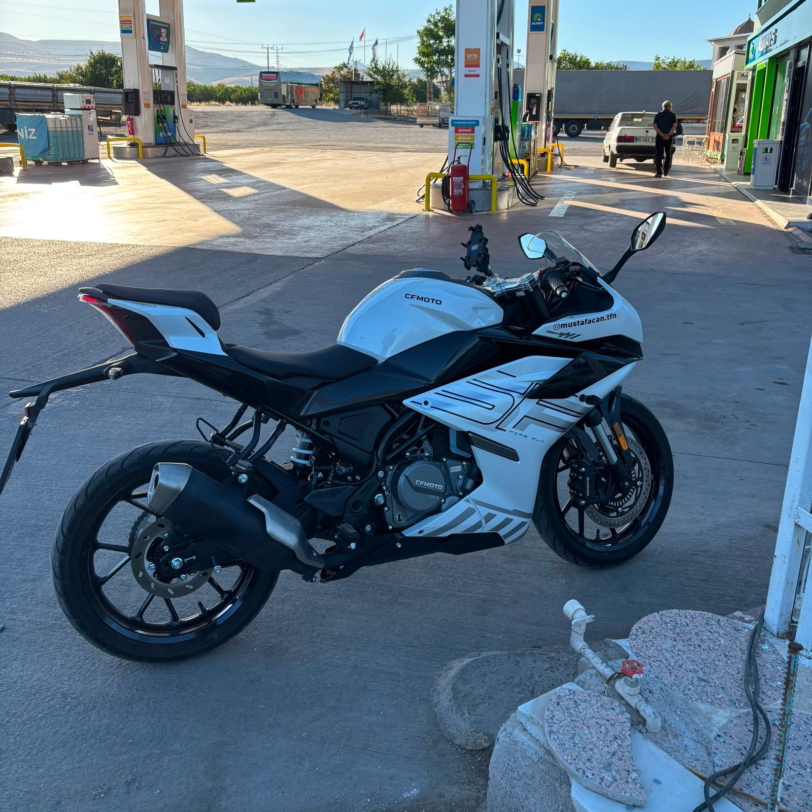 CFmoto 250 SR 2026 fotoğraf 3