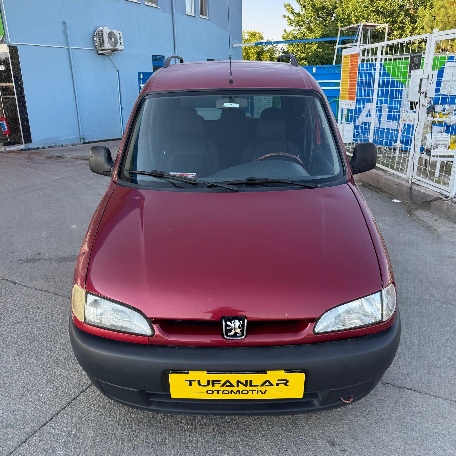 Peugeot Partner 1.9 D 2002 fotoğraf 1