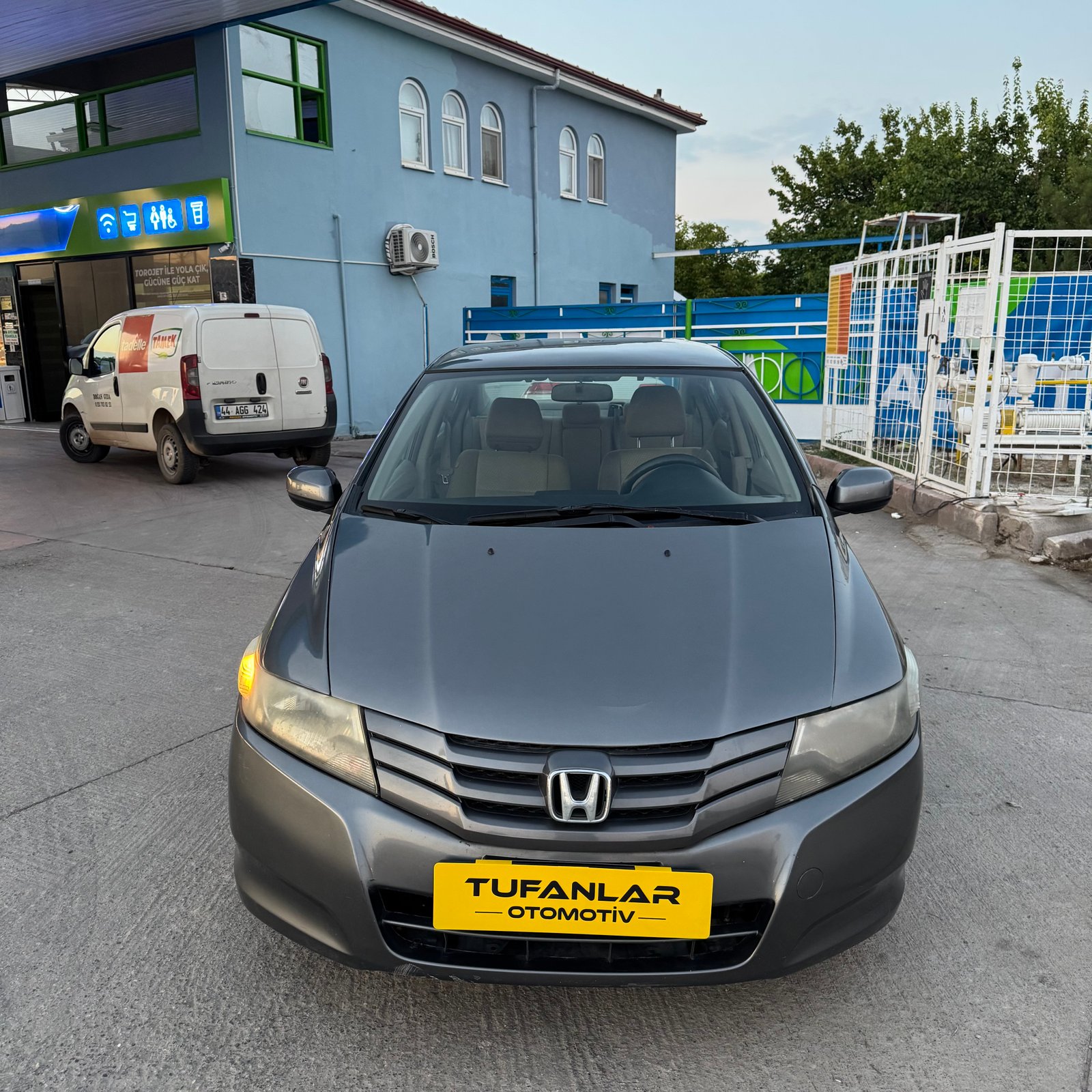 Honda City 1.4 LS 2009 fotoğraf 1