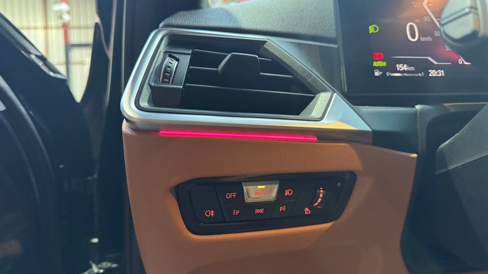 BMW 320i 50th Year M Edition 2022 fotoğraf 13