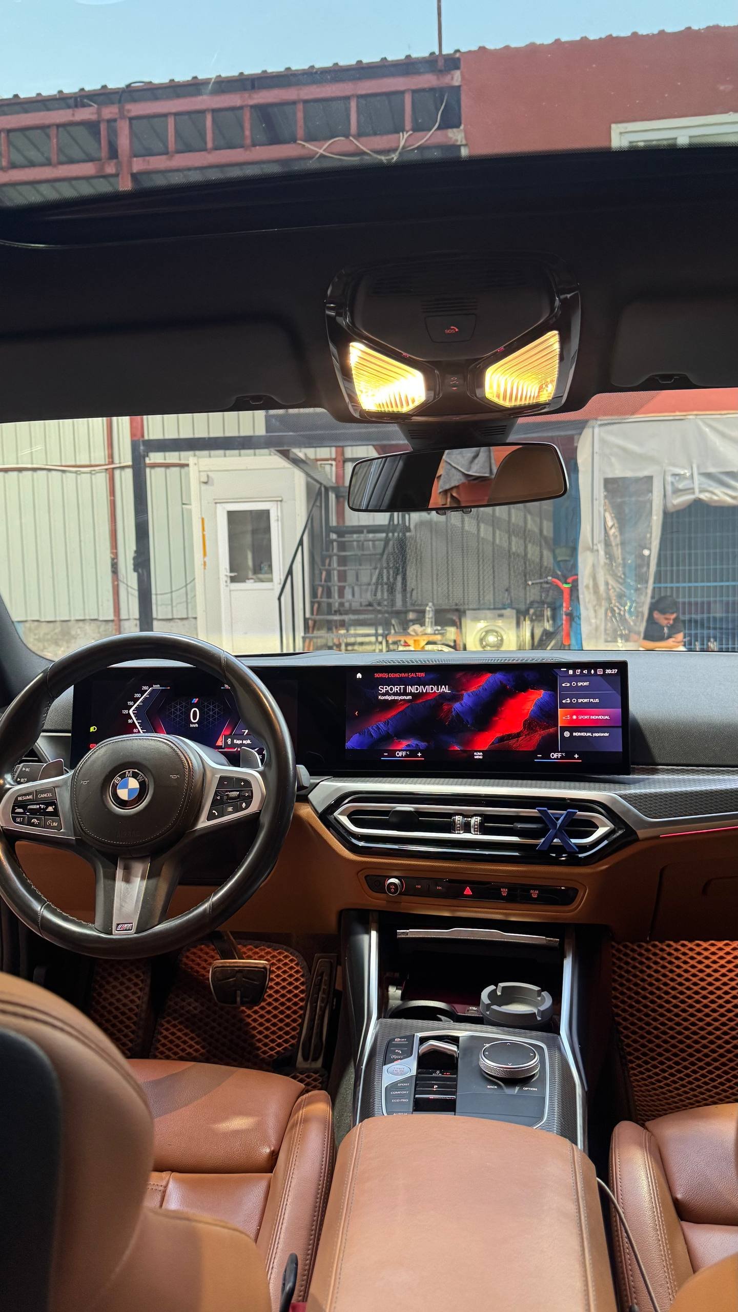 BMW 320i 50th Year M Edition 2022 fotoğraf 6