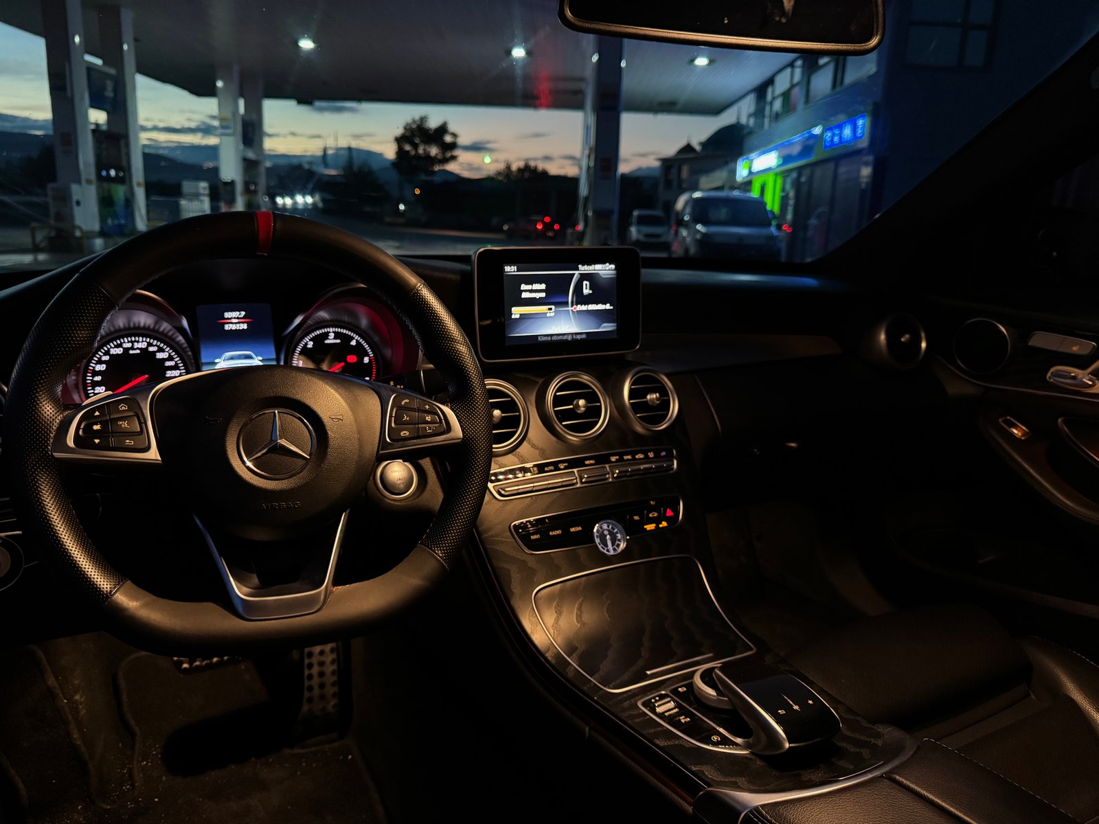 Mercedes-Benz C200d AMG 2018 fotoğraf 18