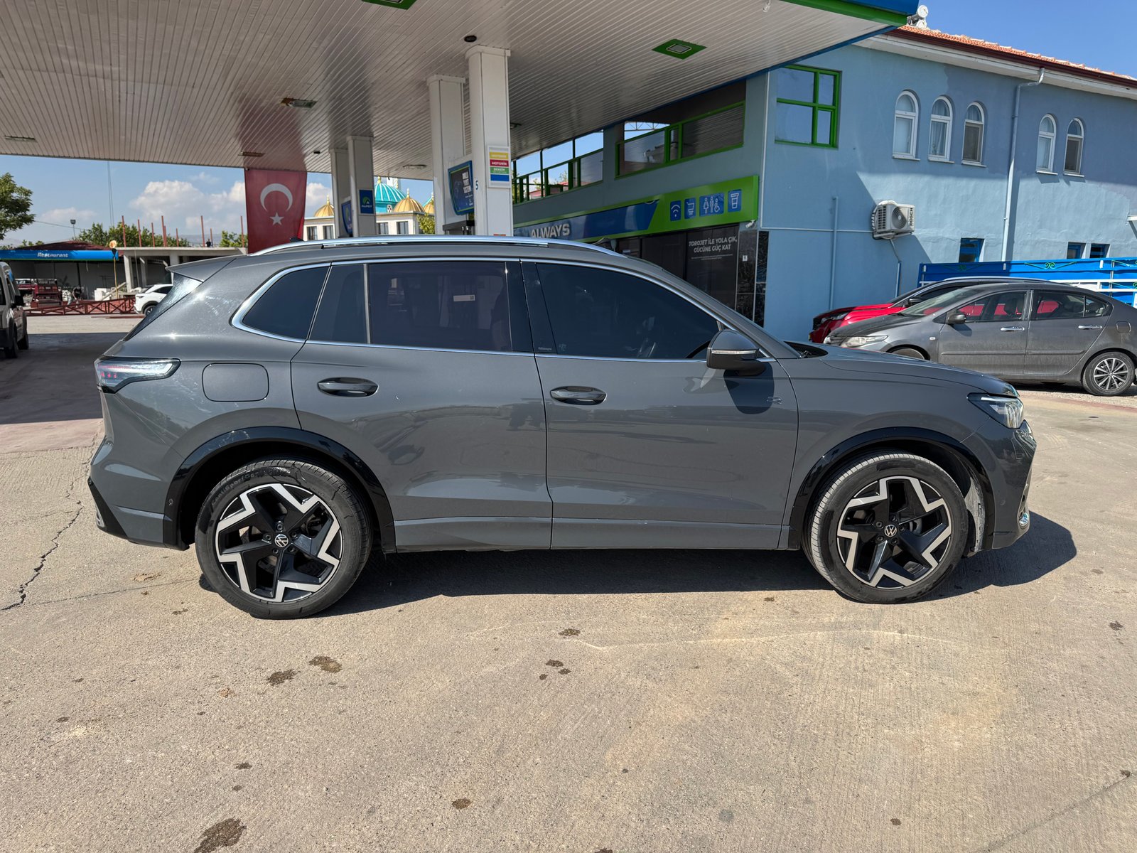 Volkswagen Tiguan 2024 fotoğraf 6